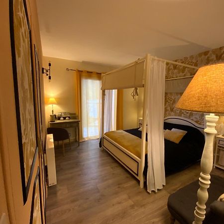 Bed and Breakfast Domaine De Labelo Commensacq Esterno foto