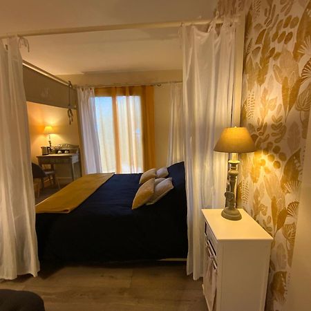 Bed and Breakfast Domaine De Labelo Commensacq Esterno foto