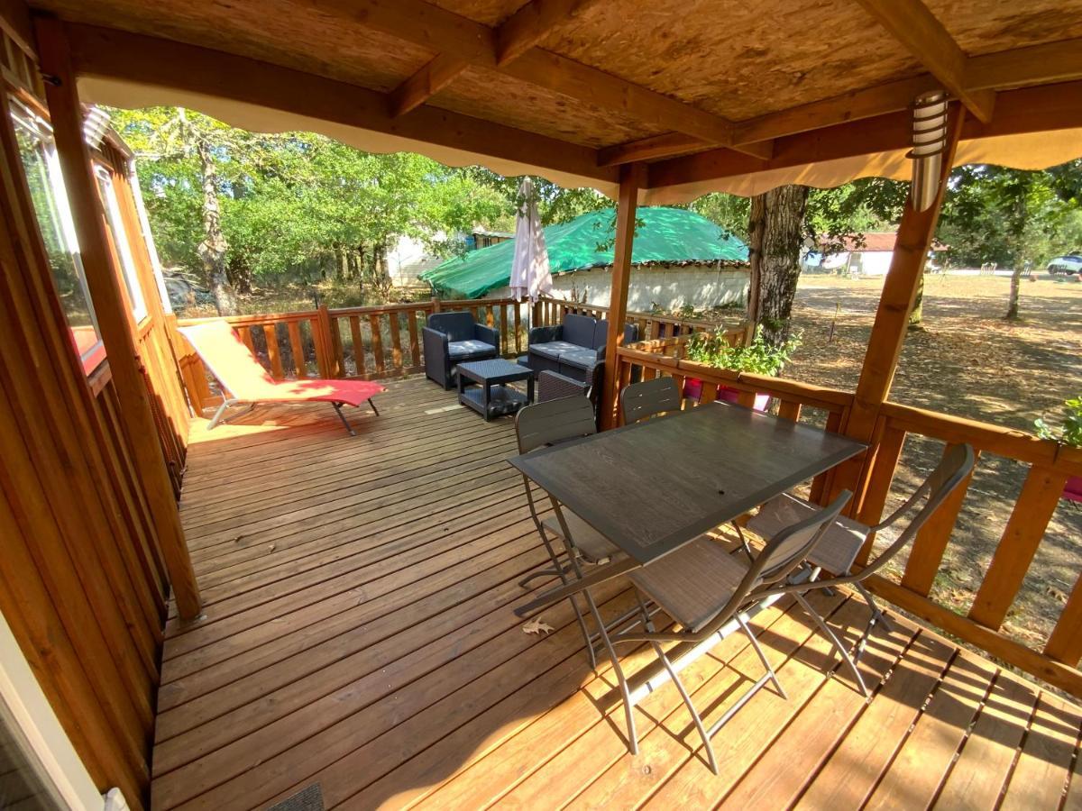 Bed and Breakfast Domaine De Labelo Commensacq Esterno foto